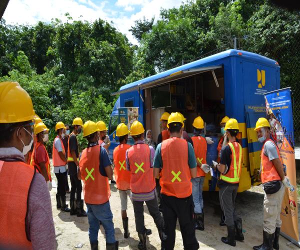 Siapkan SDM Berkualitas, Dinas PUPRPRKP Berkolaborasi dengan Kotaku Berikan Pembekalan Terhadap TKK terampil 