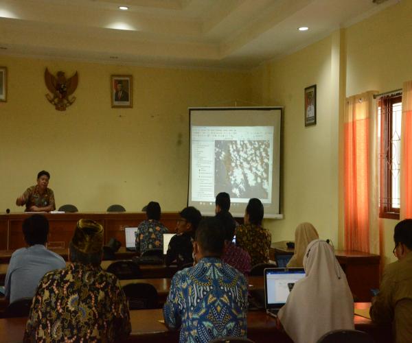 Dinas PUPRPRKP Gelar Rapat Konfirmasi Penyelesaian Muatan Struktur Ruang dalam RTRW