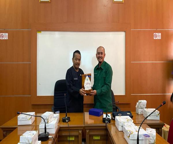 Kunjungi Disperakim Provinsi Jawa Tengah, Studi Banding Pengelolaan Pokja PKP