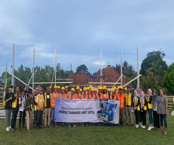 PUPRPRKP Babel Hadirkan Sertifikasi Kompetensi Tenaga Konstruksi di Desa Batu Rusa